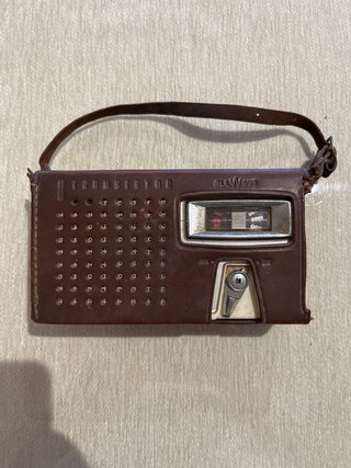 Radio Sanyo Transistor Deluxe + funda