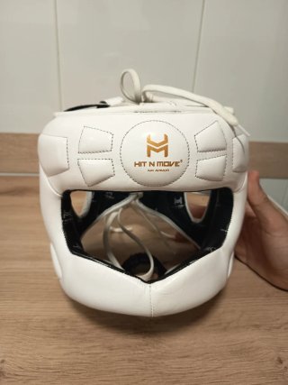 Casco de boxeo blanco con cordones