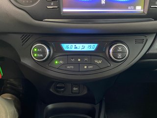 Toyota Yaris Active 1.5 100H HEV Espectacular!!!!!
