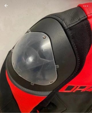 Chaqueta Dainese Negra y Roja