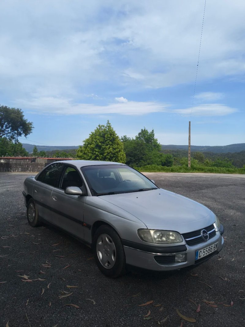 Opel Omega 1999 - foto 1
