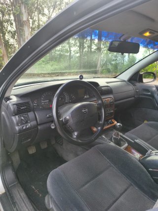 Opel Omega 1999