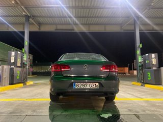 Volkswagen Passat 2010