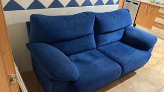 Sofá azul de tela