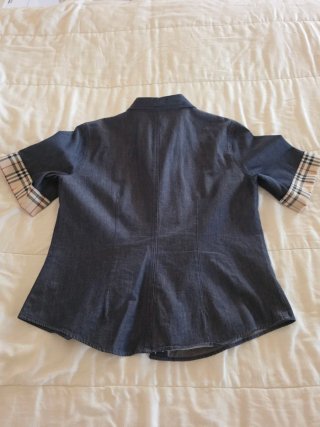 Conjunto Burberry Camisa y Falda