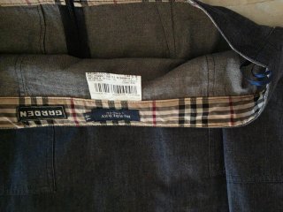 Conjunto Burberry Camisa y Falda