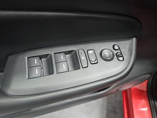HONDA Jazz 1.5 iMMD ADVANCE -9.000km-