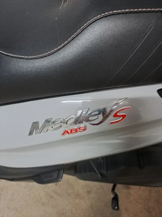Piaggio Medley 125 S Gris/Rojo