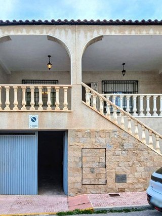 Casa pareada en venta en Playa de los Locos en Torrevieja