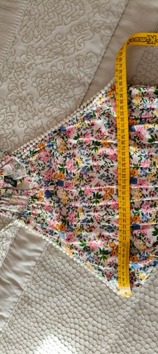 Mono H&M floral espalda abierta T.36
