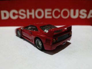 Modellino di Ferrari F40 in scala 1/43