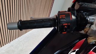 HONDA VF1000R CON SOLAMENTE 215 KMS