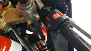 HONDA VF1000R CON SOLAMENTE 215 KMS