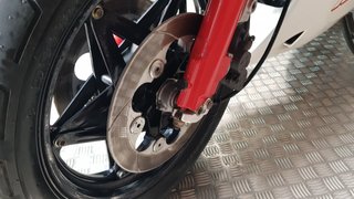 HONDA VF1000R CON SOLAMENTE 215 KMS