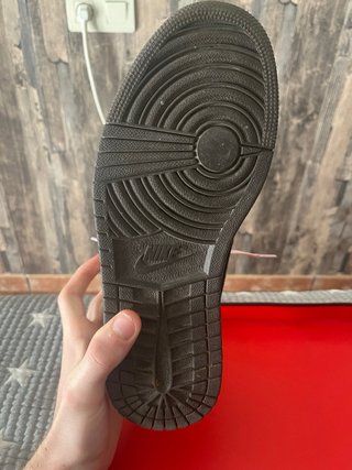 Jordan 1 Travis Scott Marrón/Rojo
