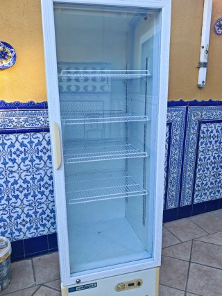 Nevera expositora cristal