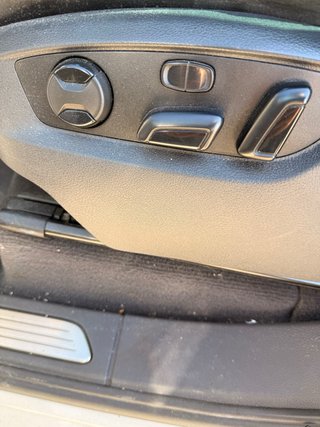 Volkswagen Touareg 2012