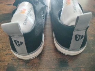 Tenis Roly Negros Talla 38.