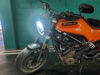 Husqvarna Svartpilen 401 (A2)