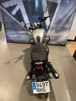 Triumph Speed Twin 900 Plata y Negra