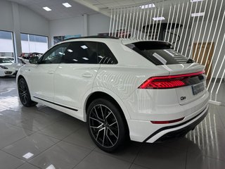 Audi Q8 50 TDI 210kW Black Line Plus quattro tip