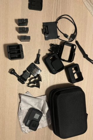 GoPro HERO7 Black + Accesorios