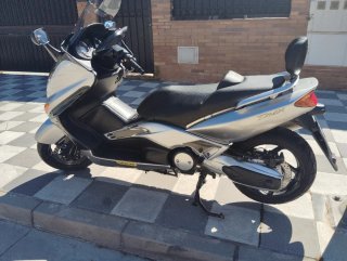 Yamaha T-Max 500 ABS Maxi Scooter