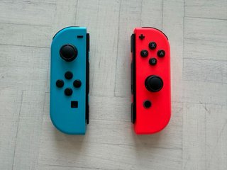 Nintendo Switch XKJ + caja original