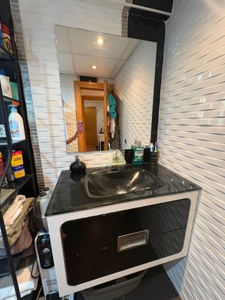 Mueble de baño con espejo
