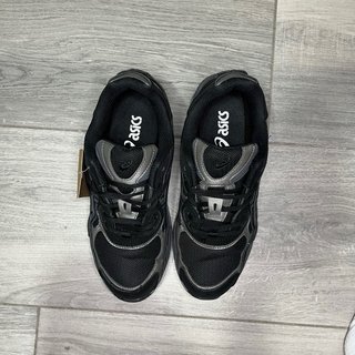 Asics Gel NYC Zapatillas Negras y Grises