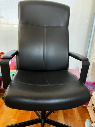 Silla de escritorio negra