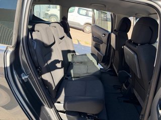 Peugeot 5008 2011
