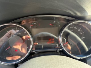 Peugeot 5008 2011