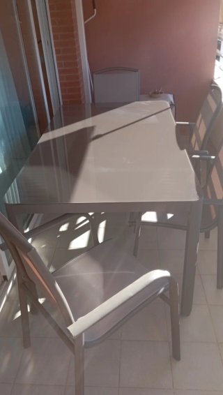 Mesa y 4 Sillas Terraza Cristal Metal