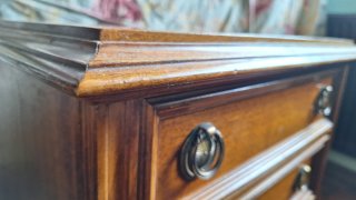 Comodino in legno e metallo