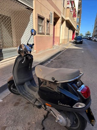 Vespa piaggio LX 50 49cc Negra 2T