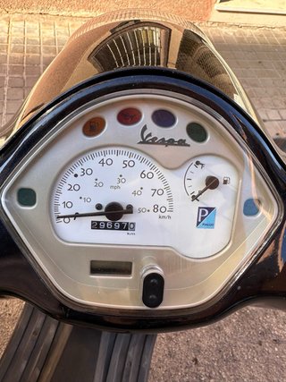 Vespa piaggio LX 50 49cc Negra 2T