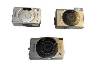 Lotto 33 Fotocamere: 7 Analogiche e 26 Digitali