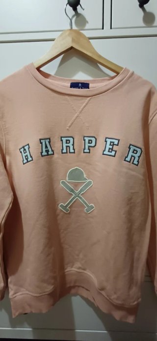 Jersey Harper & Neyer Color salmón.