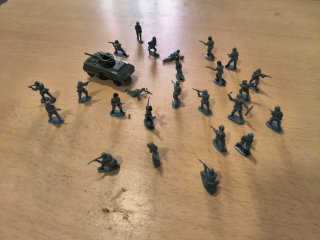 Soldados de plástico militares