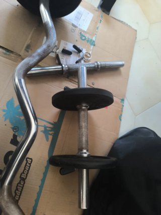 Rack de gimnasio para dominadas