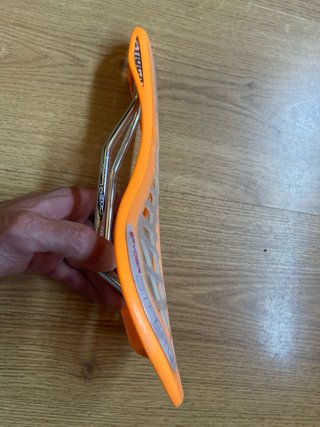 Sillín Tioga Spyder stratum Naranja