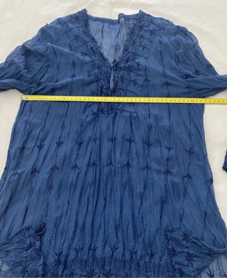 Blusa gasa bordada azul