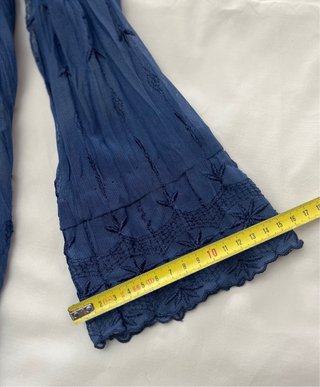 Blusa gasa bordada azul