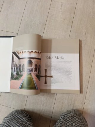 Gran atlas de historia de España de Planeta.