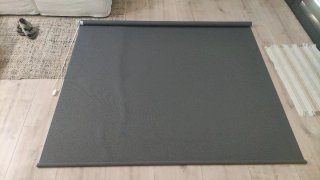 Estor enrollable gris tela