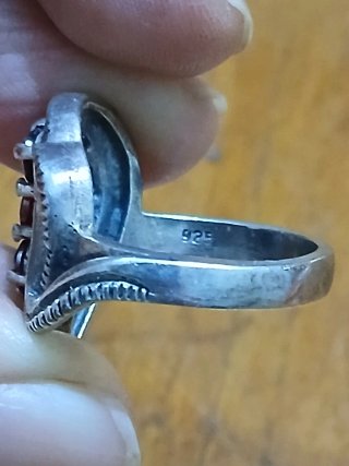 Anello antico con granati rossi 925