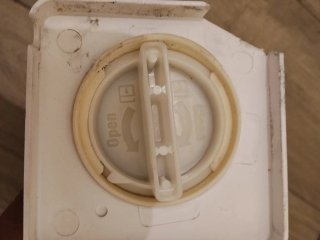 Bomba desagüe lavadora zanussi.