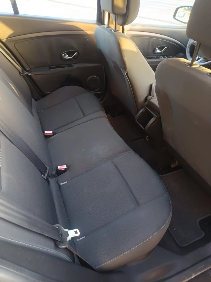 Renault Mégane 1.5 dCi SL Tom Tom 2010, foto 8