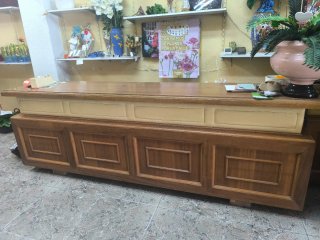 Mostrador de madera para tienda  250X85 fondo 50